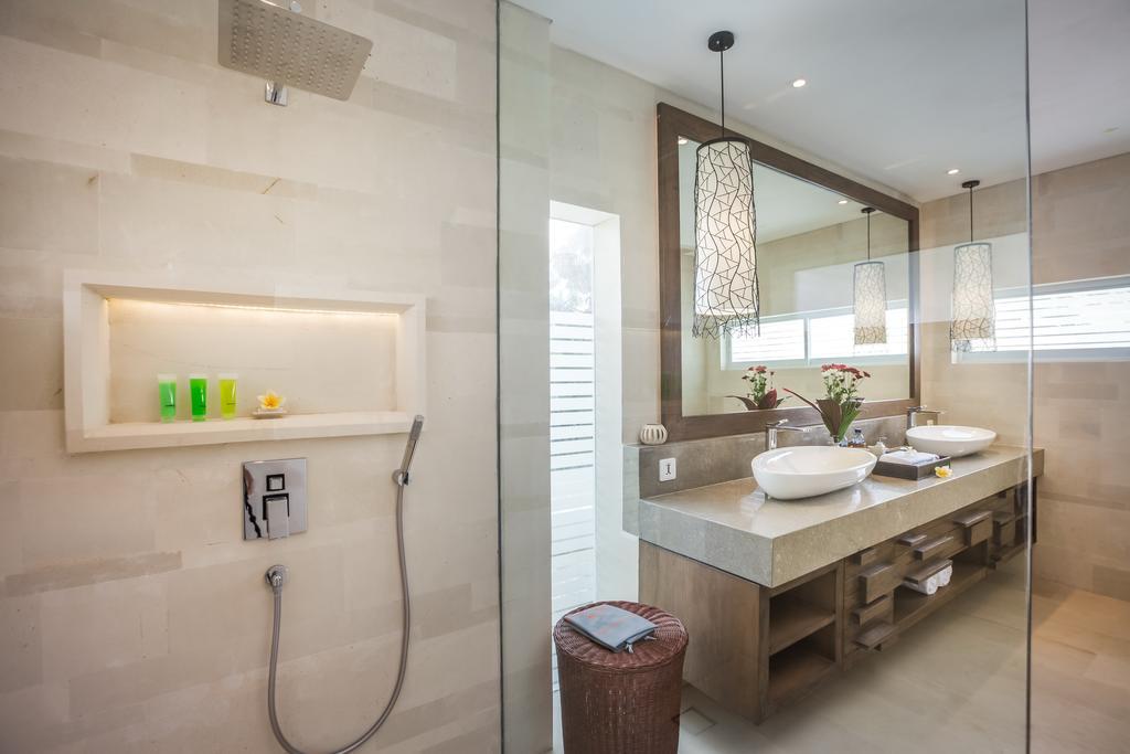 Villa Kajou Seminyak  Luaran gambar